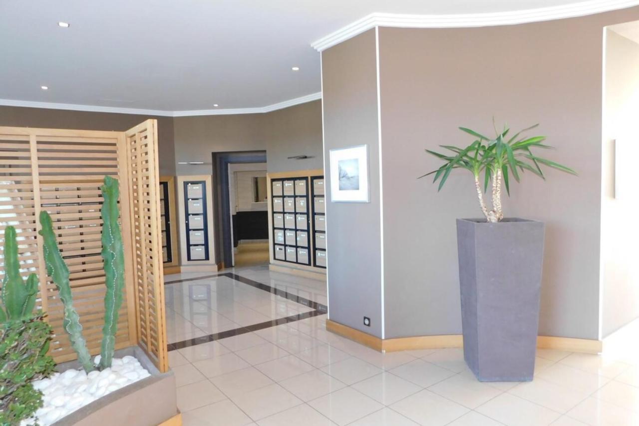 "T2 "Antibes Les Pins 3" Air Conditionned Sea View With Parking And Pool" Apartment Ngoại thất bức ảnh